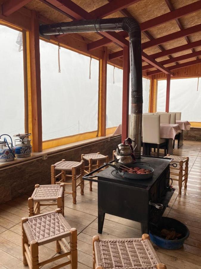 Avusor Mola Cafe Ve Pansiyon Camlihemsin Luaran gambar